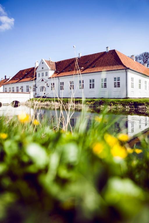 Store Restrup Manor House Zewnętrze zdjęcie